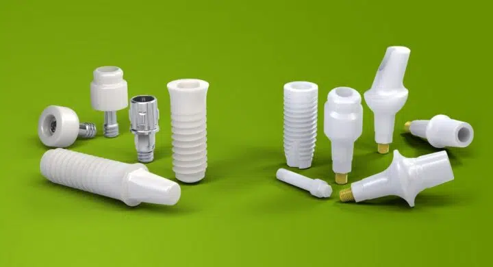 Implant dentar Straumann Pure Ceramic